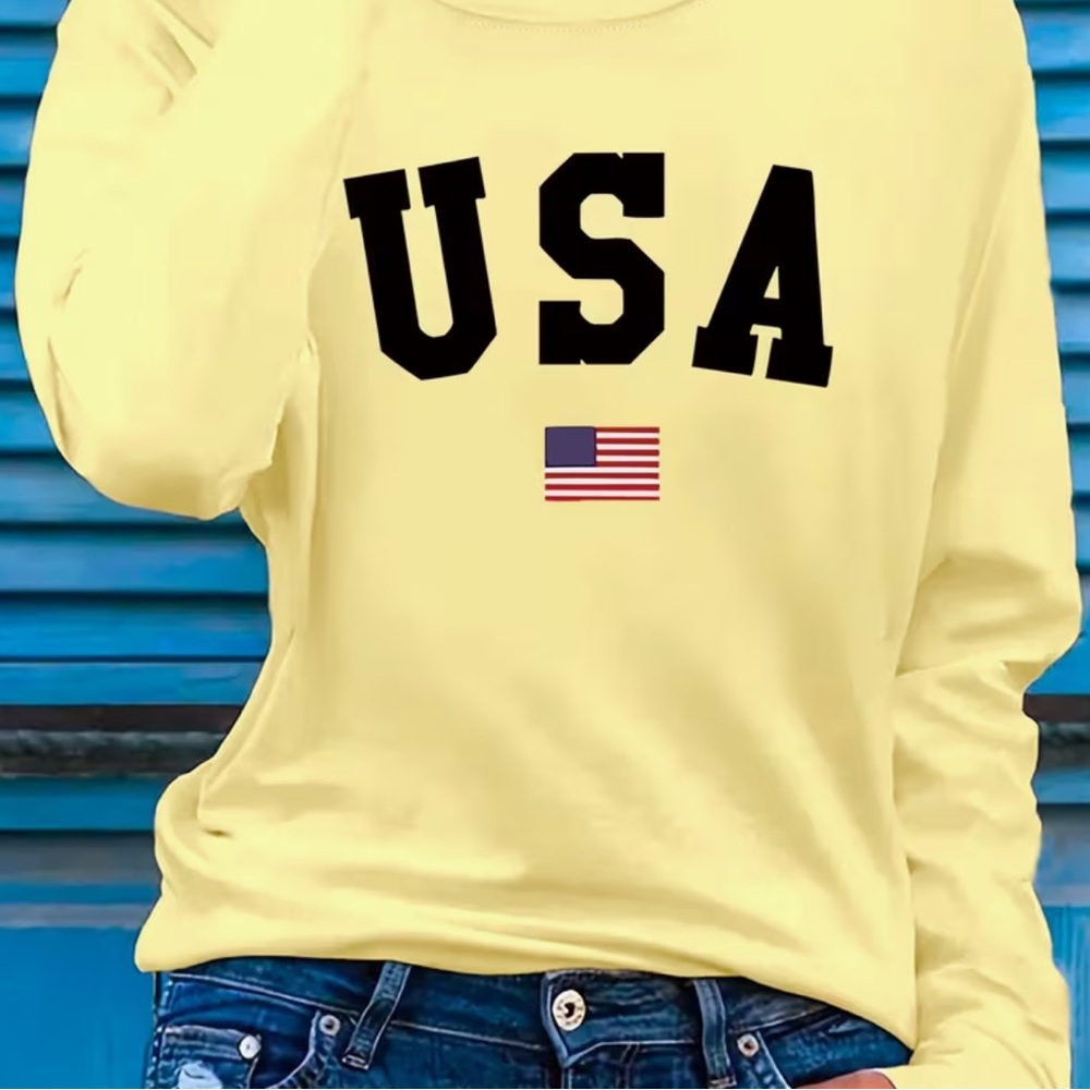 USA Graphic Women's Sweater. MEW
